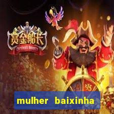 mulher baixinha transando com homens altos