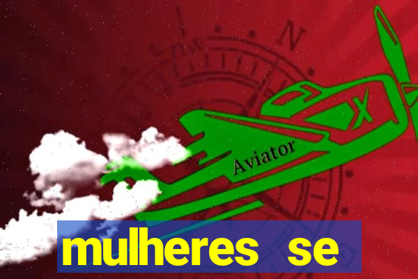 mulheres se exibindo ao vivo